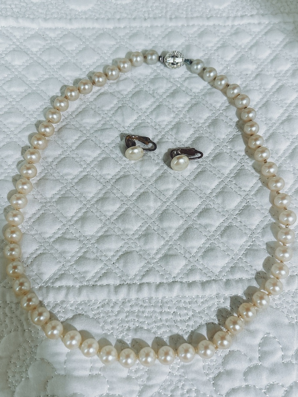 Vintage Marvella pearl necklace with pearl clip on earrings from the 50’s - Picture 5 of 6